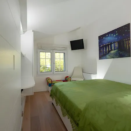 Alba Villa *